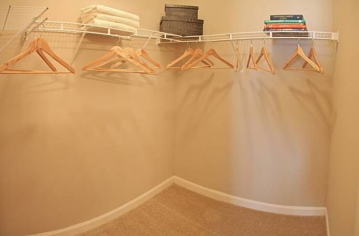 Walk in Closet 6x6