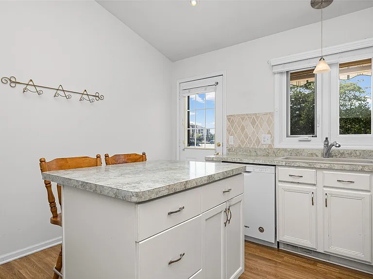 35263 Kings Forest Blvd — Photo 16