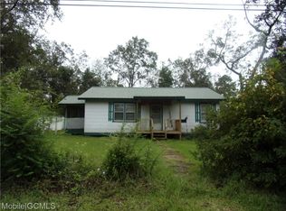 558 Le Moyne Cir S, Axis, AL 36505