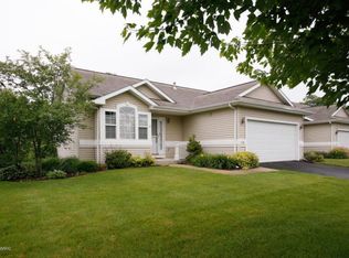 1700 Linden Trl, Kalamazoo, MI 49009
