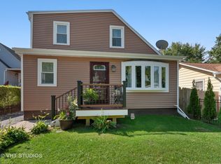 613 Redwing Dr, Round Lake Beach, IL