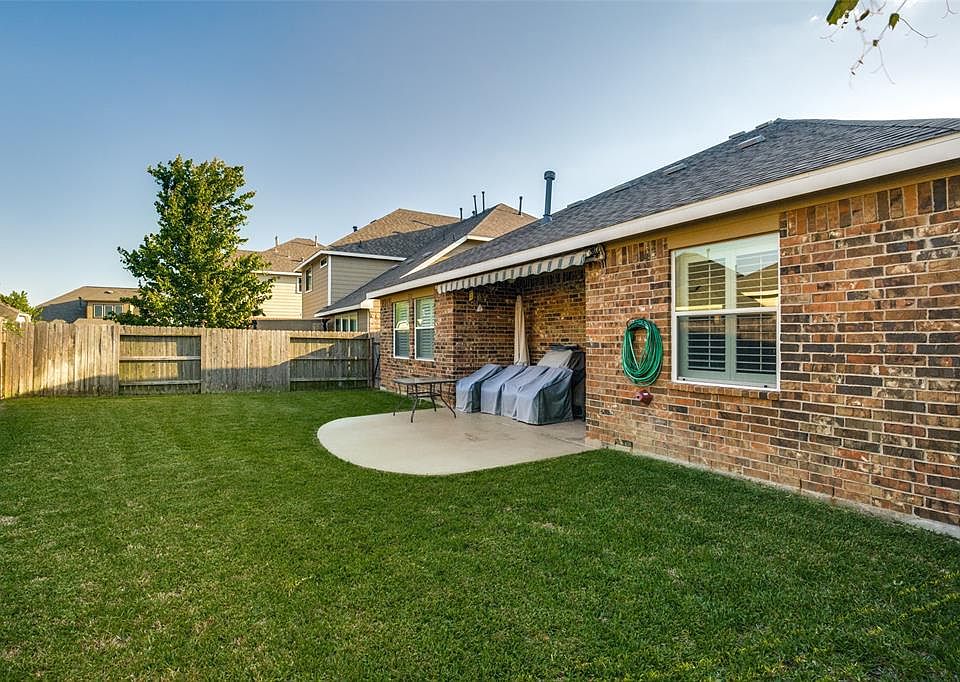 1st image of 5414 Drumlin Field Way