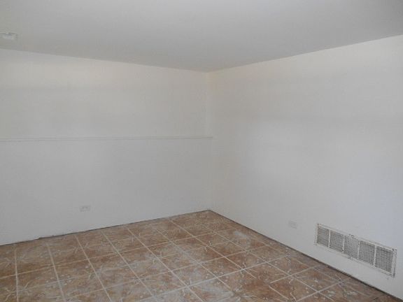 5th image of 8081 S Carrolton Ct
