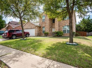 446 Euless Dr, Cedar Hill, TX 75104