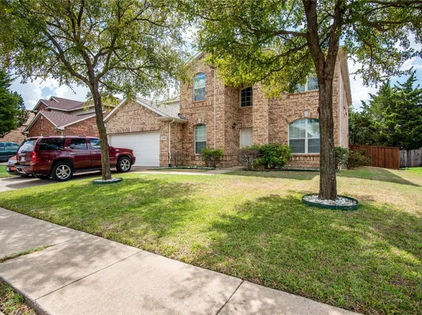 446 Euless Dr, Cedar Hill, TX 75104