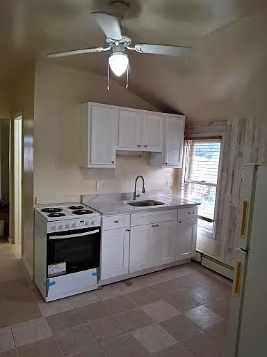 225 Monroe St #3 — Photo 9