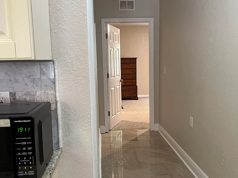 1003 Pennsylvania Ave #1 — Photo 21