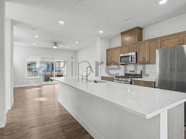 15975 NW Hosmer Ln — Photo 15