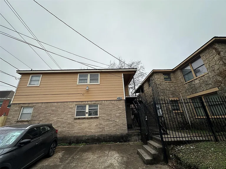 4911 Delano St #1 — Photo 14