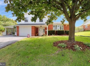 902 New York Ave, Martinsburg, WV 25401