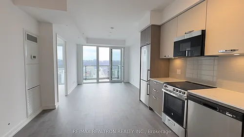 75 James St S Photo 1