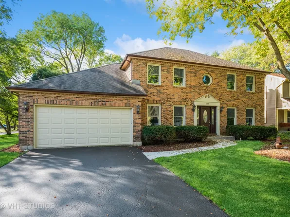 1590 Derby Ct, Naperville, IL 60563