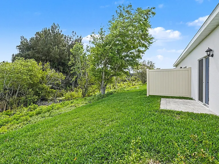 8995 Orchid Reserve Cir — Photo 27