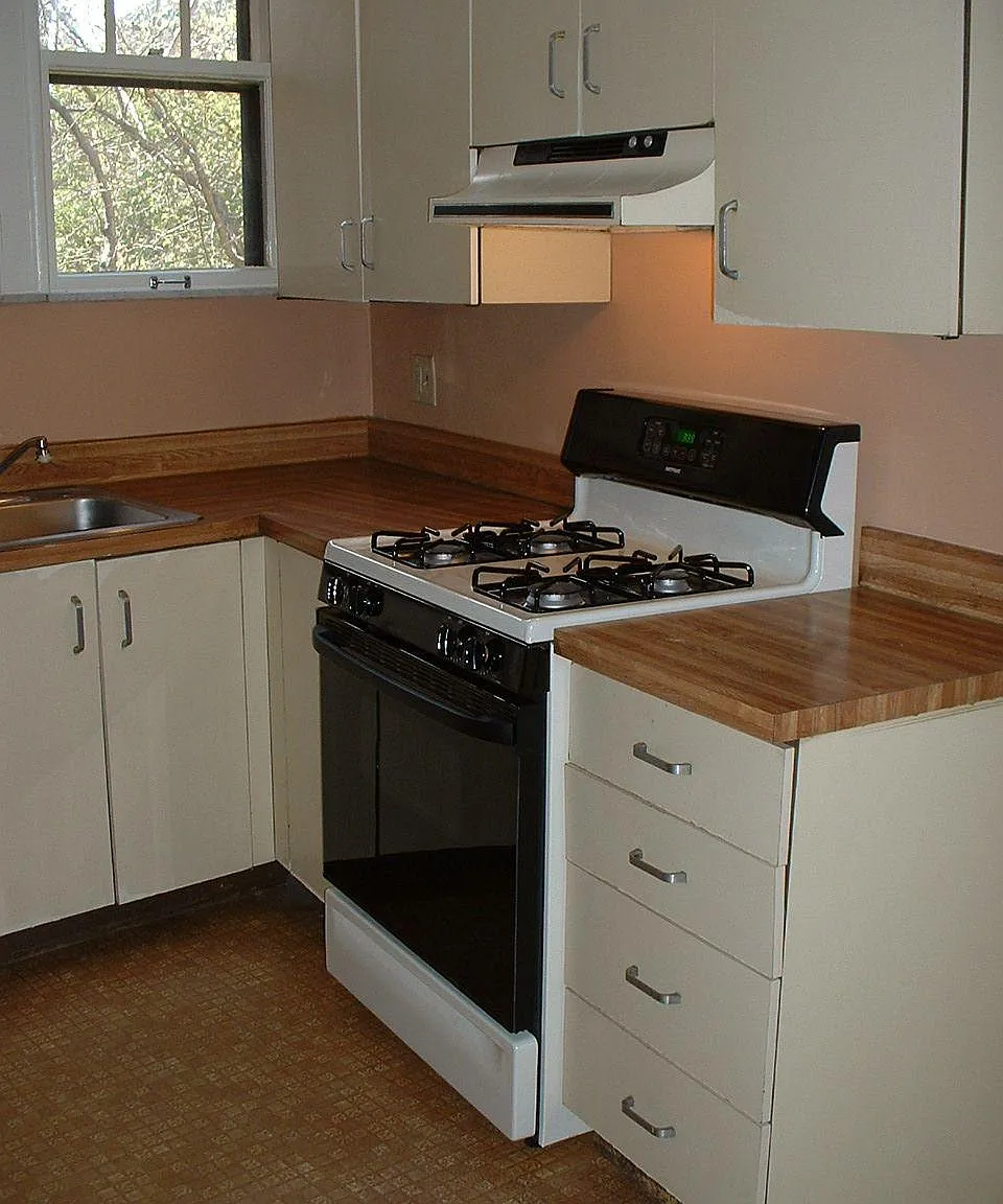 825 Midland Blvd — Photo 4