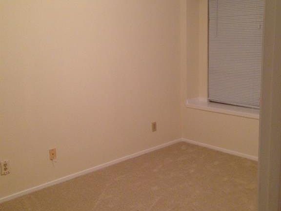 4th image of 1367 Chinaberry Dr