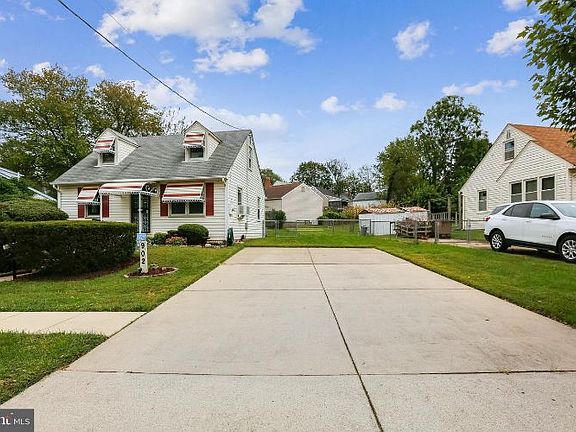 4th image of 902 Lewis Ave