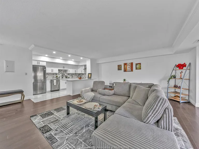 5125 Riverside Dr E #202 — Photo 12