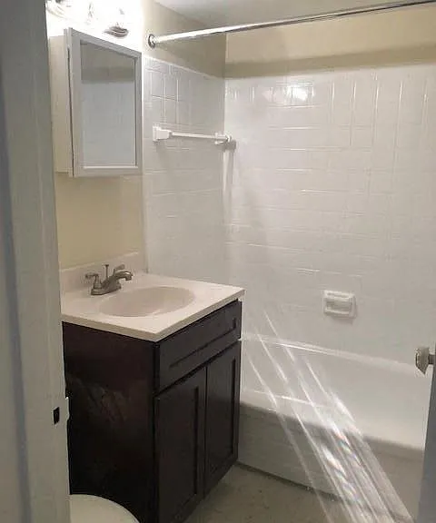 Carlyn Hill Apartments — Photo 5