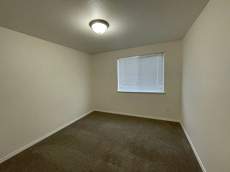 822 SE Maui Ln — Photo 15