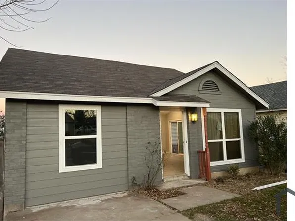 1011 Meadowcreek Dr, Round Rock, TX 78664