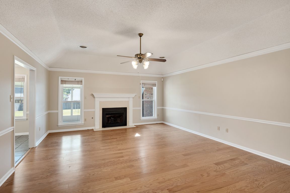 next background image