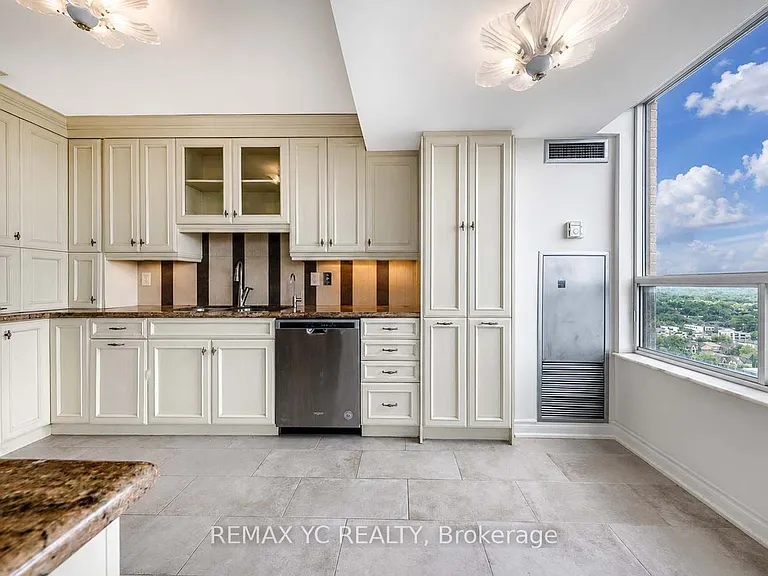 100 Upper Madison Ave #2602 — Photo 15