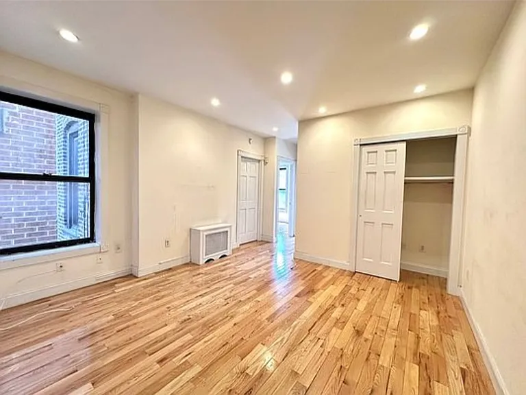 217 E 82nd St #4W — Photo 1