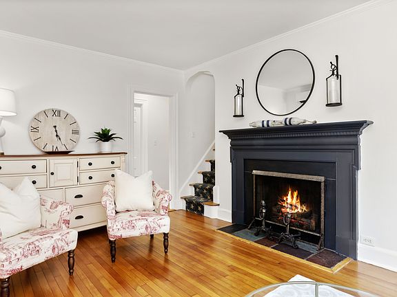 1310 Stoneybrook Ave-print-007-003-004-4200x2359-300dpi.jpg