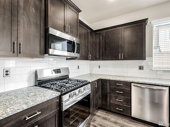 3rd image of 3301 104th Ave NE