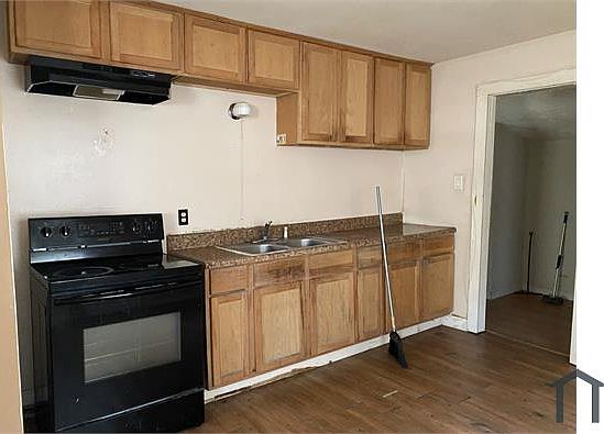 2nd image of 67 Wilkes Cir