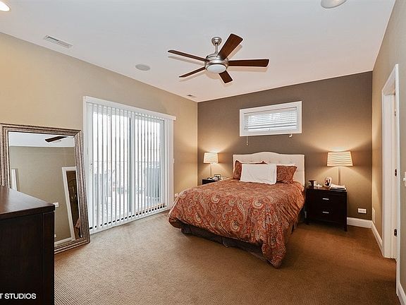 3rd image of 825 N Milwaukee Ave APT 3