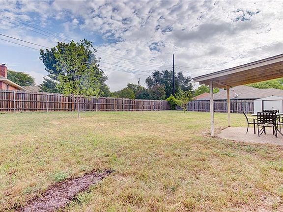 5th image of 204 Westhill Dr
