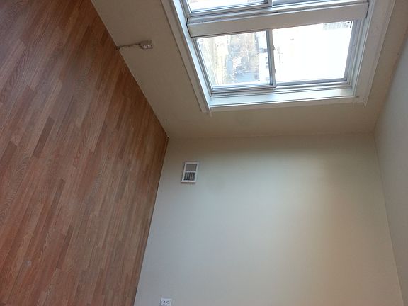 3rd image of 3926 Penrose St #A