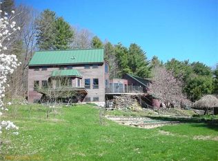 12 Perkins Ln, Hallowell, ME 04347