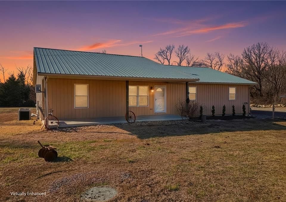 1st image of 2274 Iowa Rd