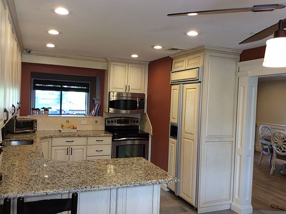 4th image of 43 Chestnut Ln