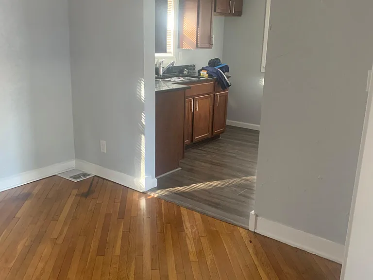 3440 Granton Ave — Photo 4