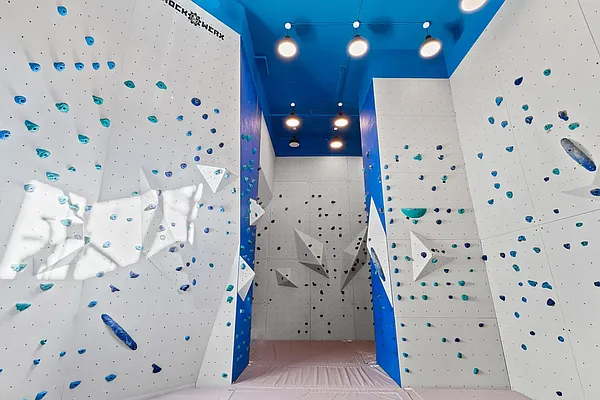 Rented by The KCI Group | media 45