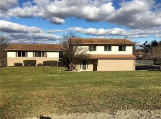 85 Houtman Dr, Walden, NY 12586