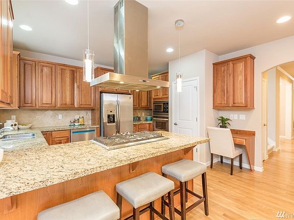 5th image of 13565 NE 202nd St
