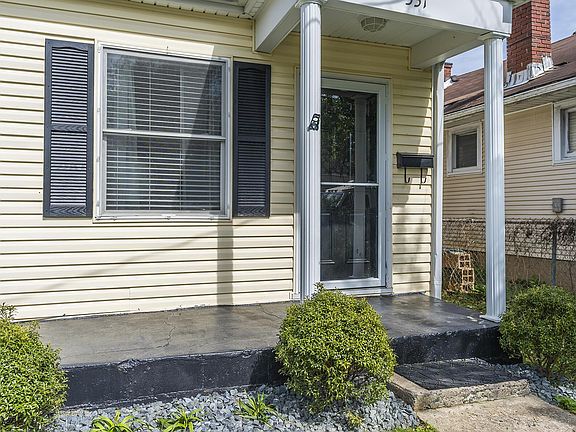 3rd image of 331 Richmond Ave