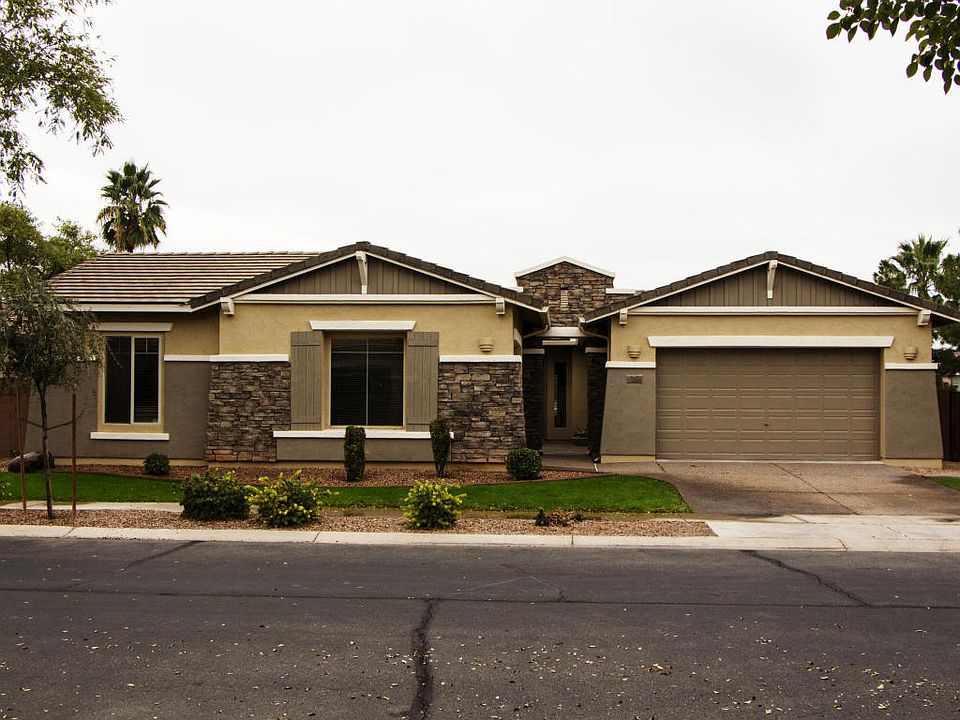 1st image of 847 E Torrey Pines Pl
