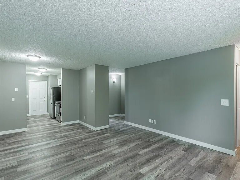 249-Nola Place Apartments — Photo 42