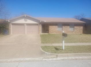 6529 Brookside Dr, Watauga, TX 76148