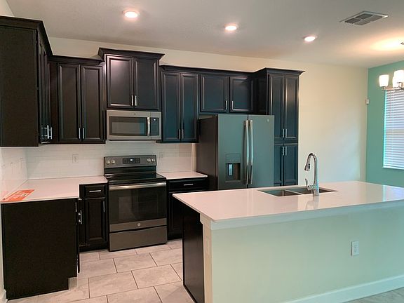 3rd image of 1353 Shinnecock Hills Dr