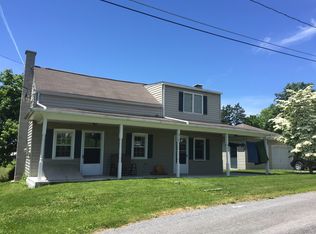 210 Cedar Dr, Lititz, PA 17540