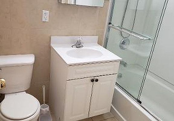 4th image of 3438 41st St APT 1C