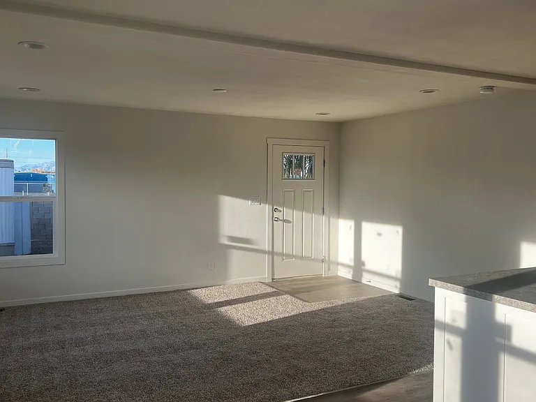 2627 S Lamb Blvd #81 — Photo 4