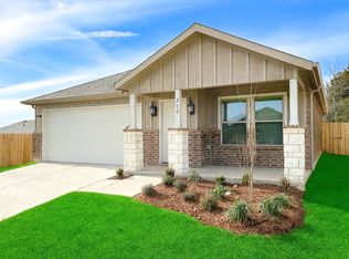 301 Knoll Pines Dr, Terrell, TX 75160