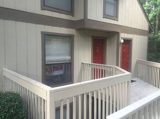 1208 Woodcliff Dr, Sandy Springs, GA 30350